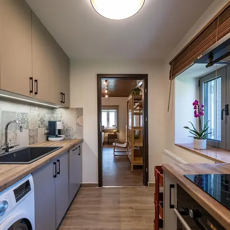 Green's House Country house Poliani