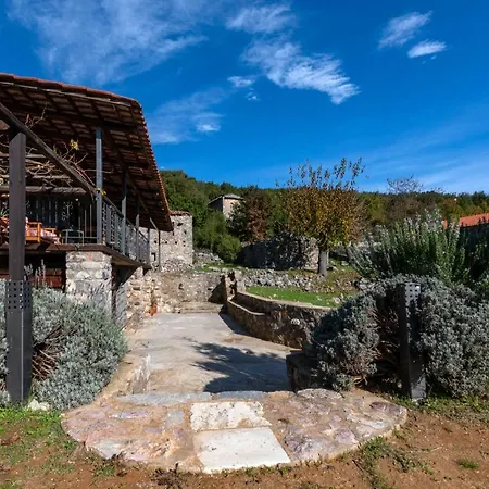 Green's House Country house Poliani
