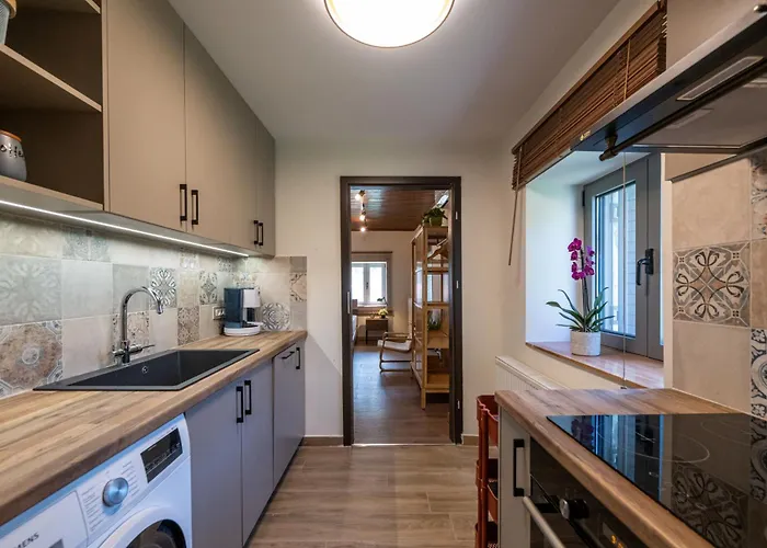 Green's House Country house Poliani