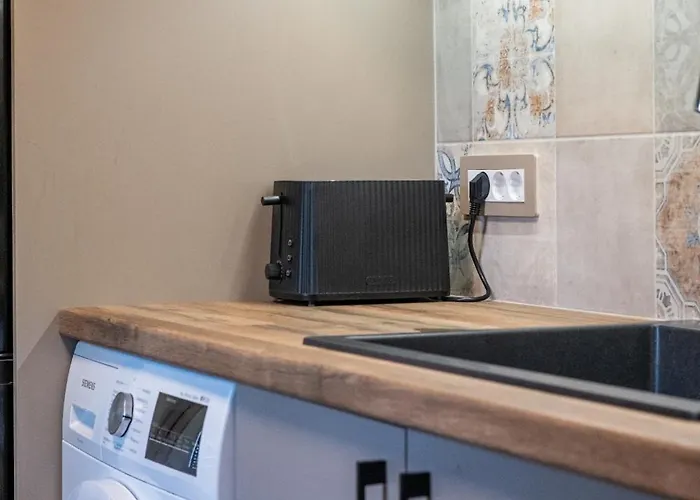 Green's House * Poliani