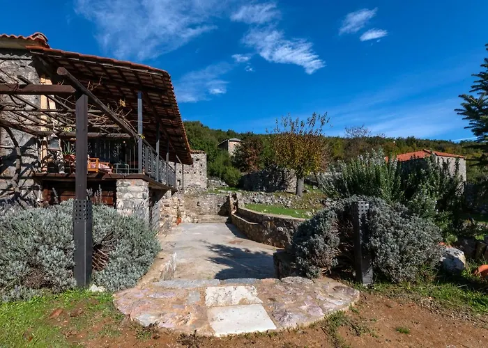 Green's House Country house Poliani